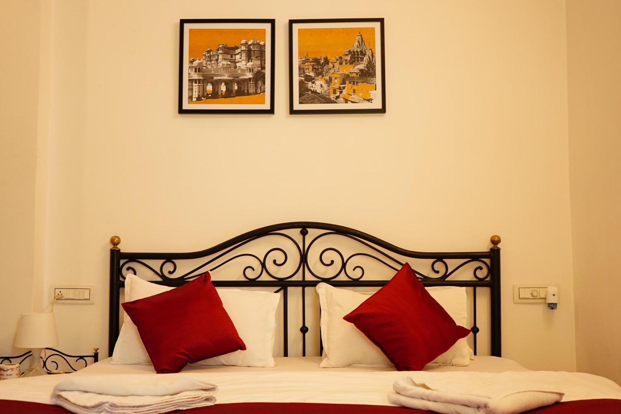 אודייפור Rising Shemesh Home Stay מראה חיצוני תמונה