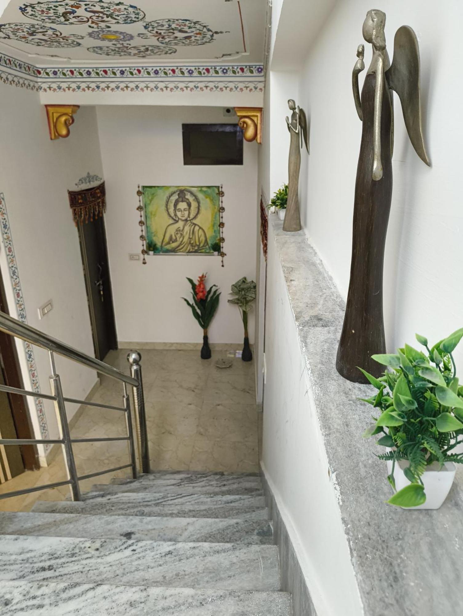 אודייפור Rising Shemesh Home Stay מראה חיצוני תמונה