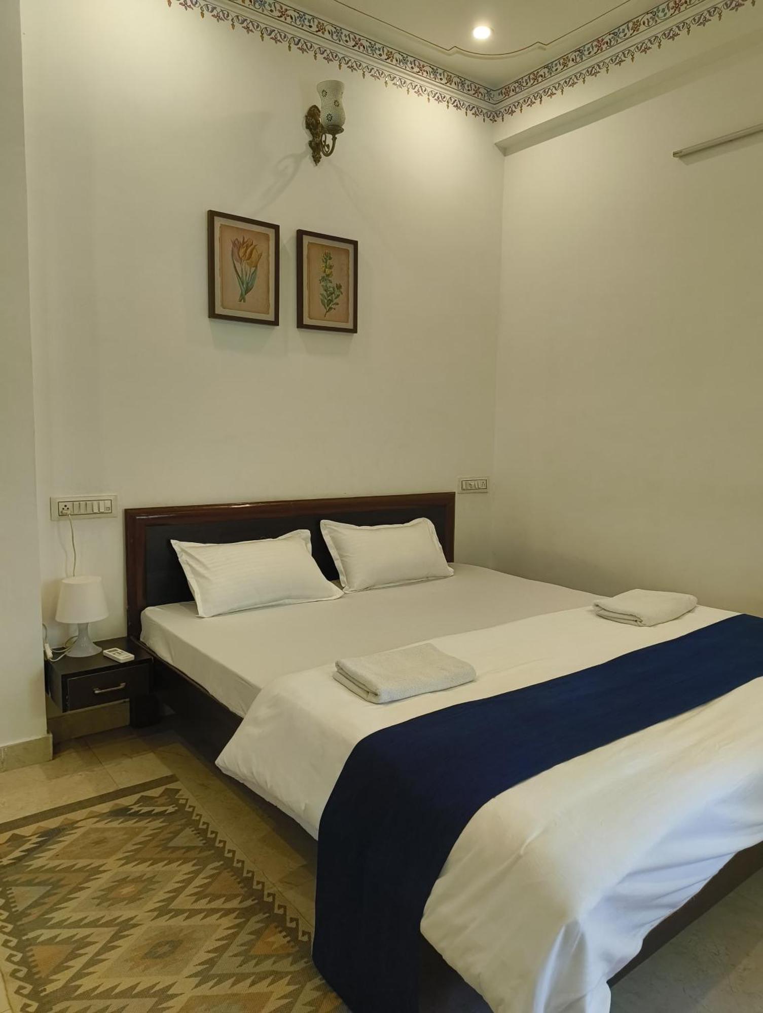 אודייפור Rising Shemesh Home Stay מראה חיצוני תמונה